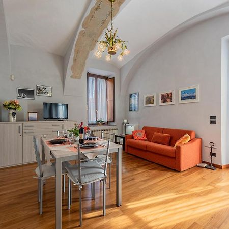 L'Antico Cedro Apartment Alba  Exteriér fotografie